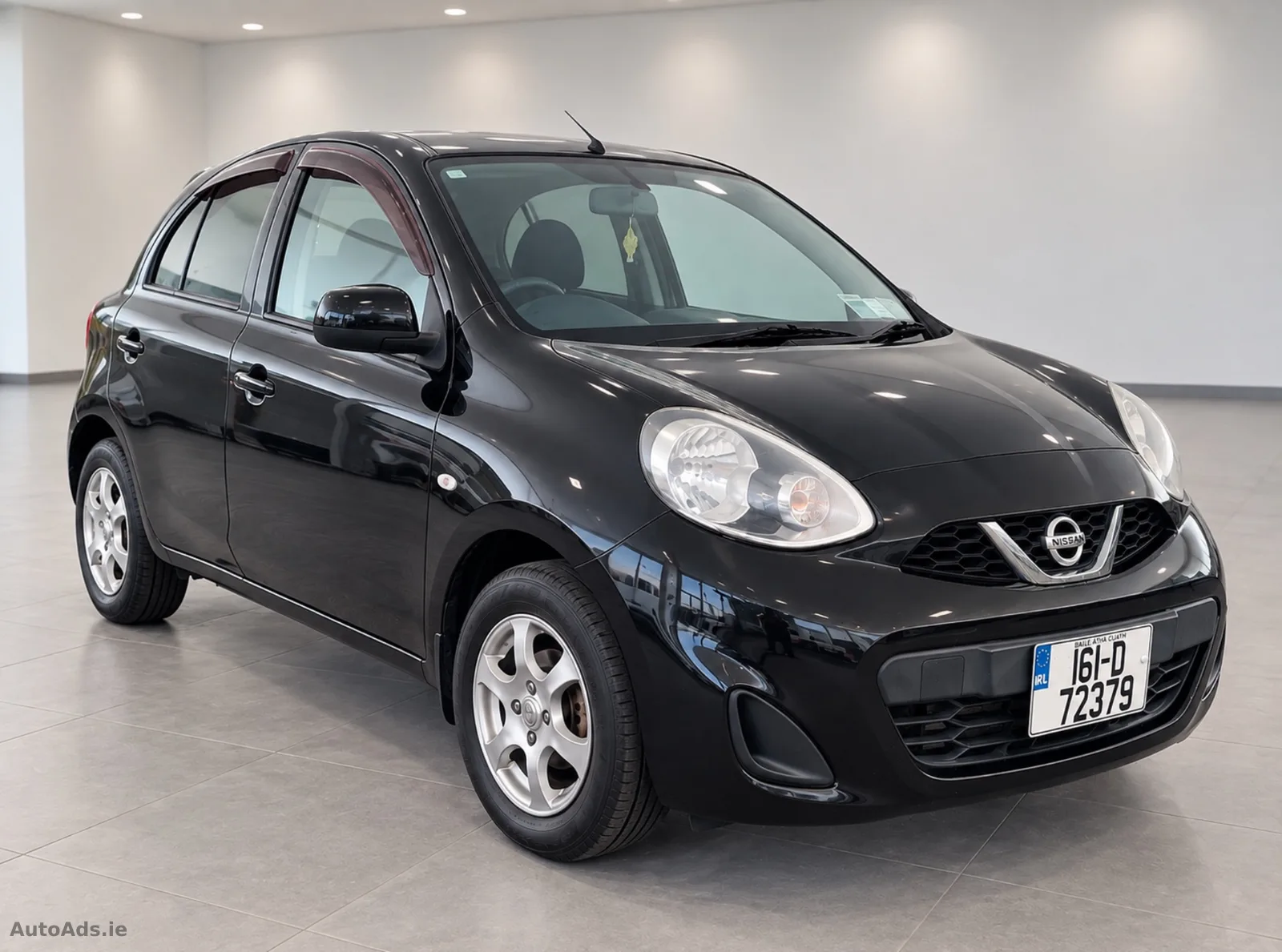 2016 Nissan March