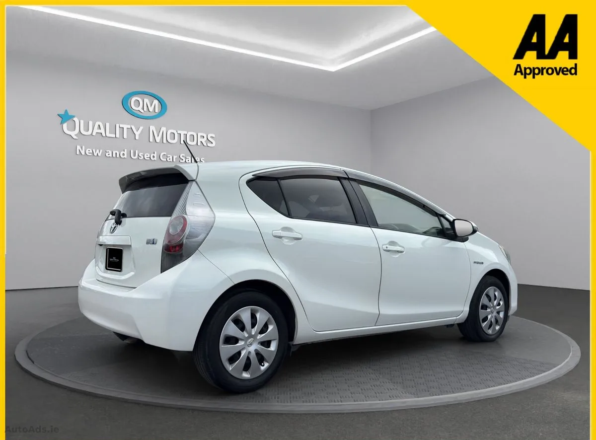 2014 Toyota Aqua – photo 7