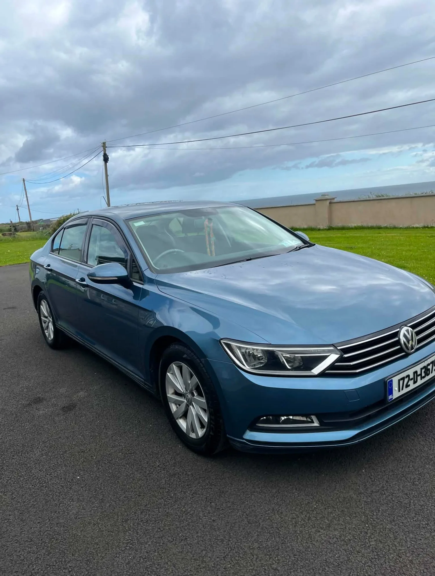 2017 Volkswagen Passat – photo 1
