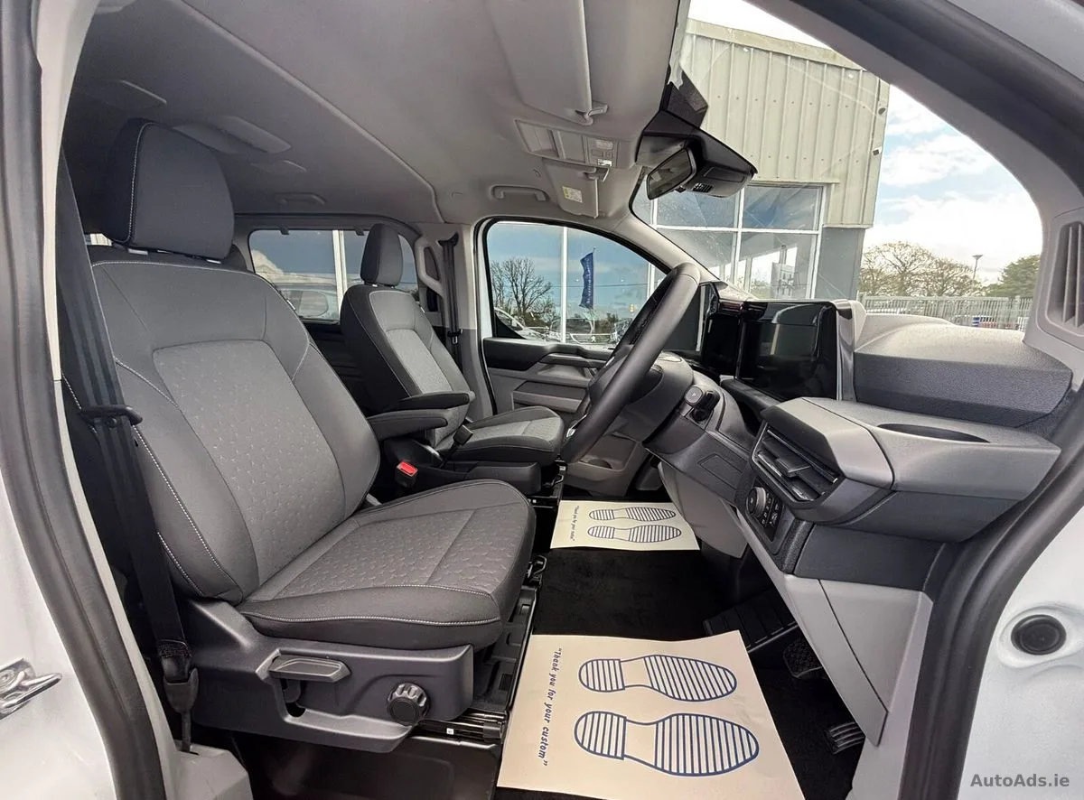 2026 Ford Tourneo Custom – photo 17