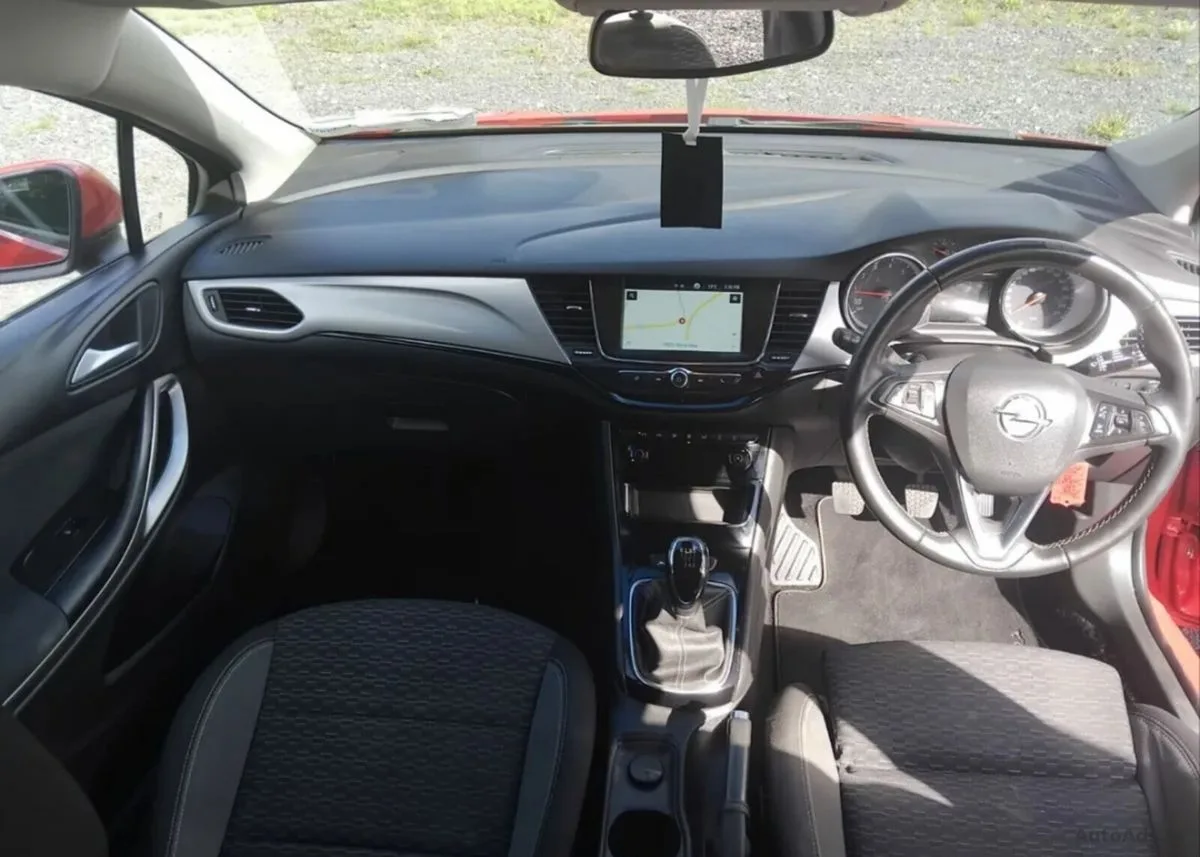 2020 Opel Astra – photo 2