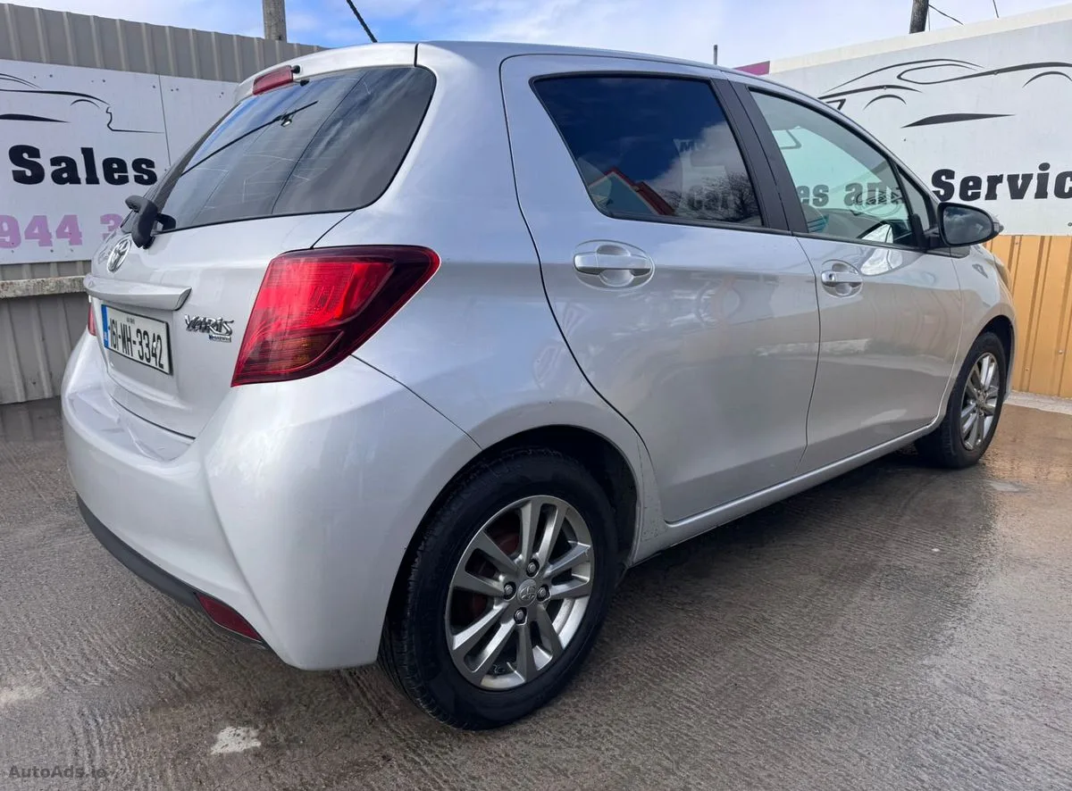 2016 Toyota Yaris – photo 10