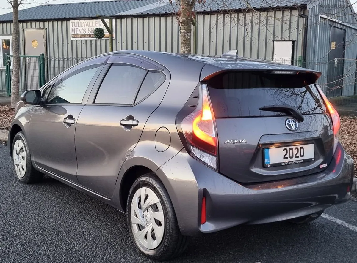 2020 Toyota Aqua – photo 9