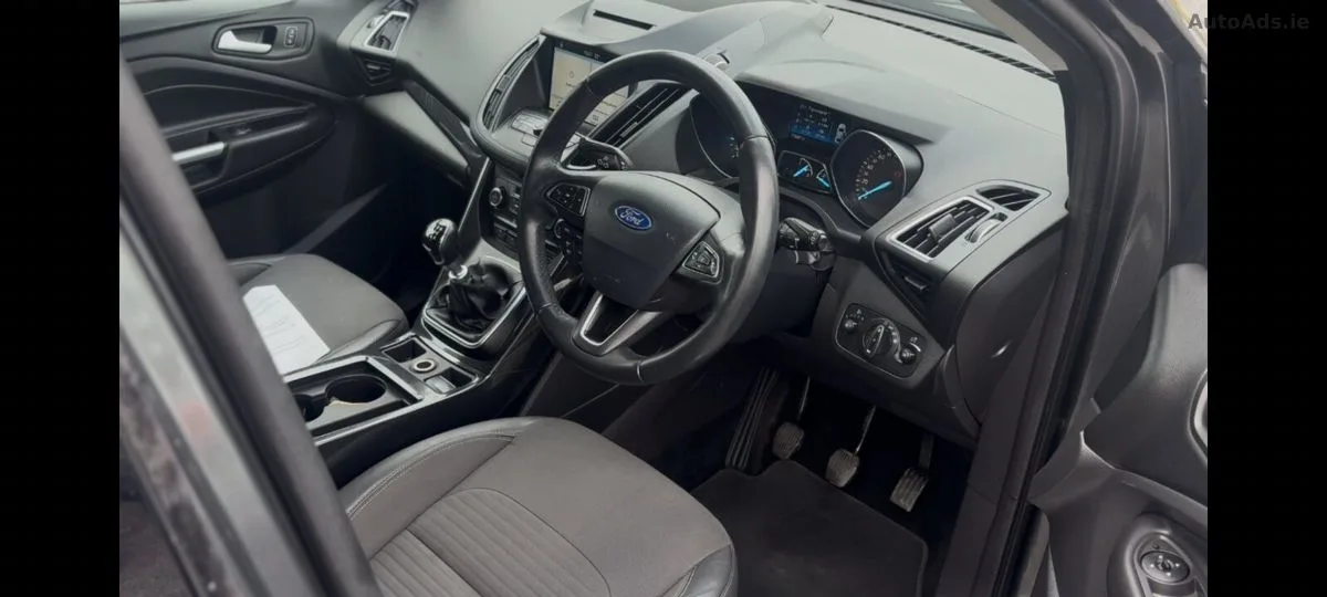 2019 Ford Kuga – photo 9