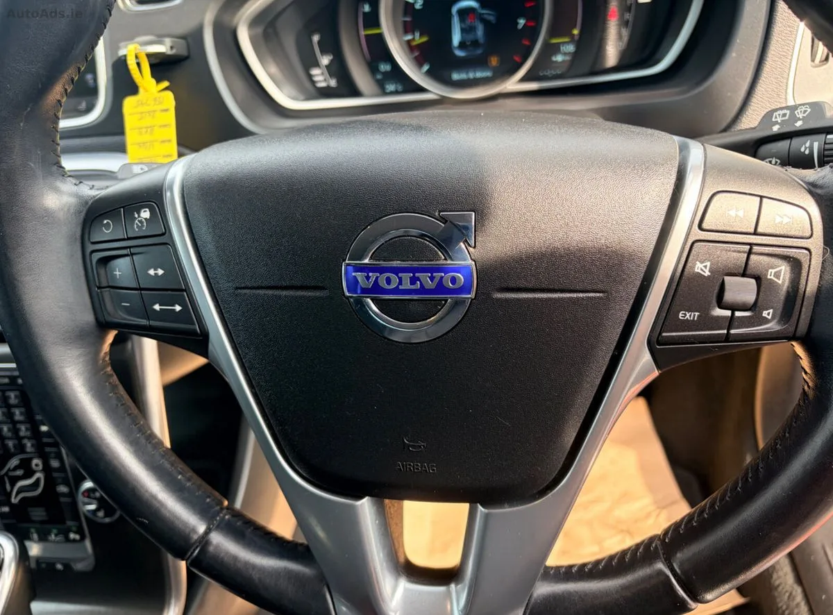 2015 Volvo V40 – photo 13