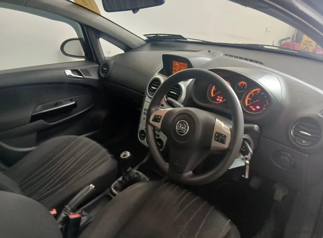 2010 Vauxhall Corsa – photo 8