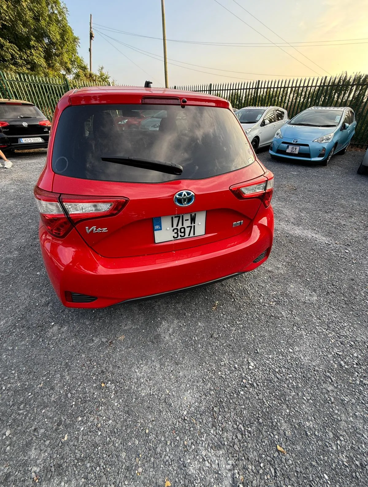 2017 Toyota Vitz – photo 2