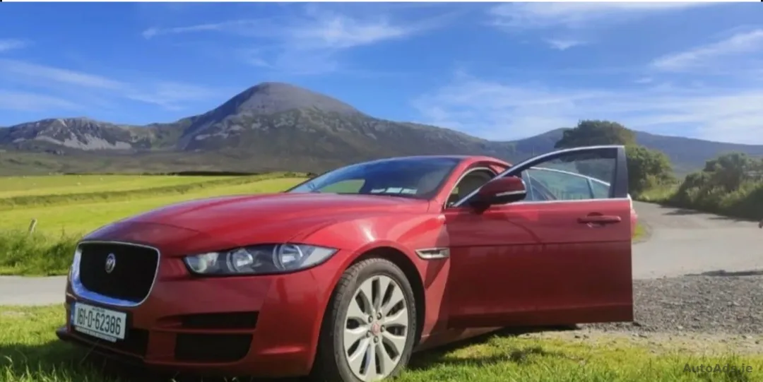 2016 Jaguar XE – photo 2
