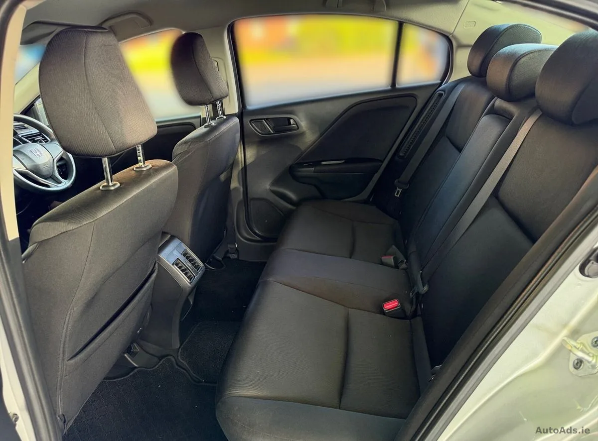 2016 Honda Grace – photo 15
