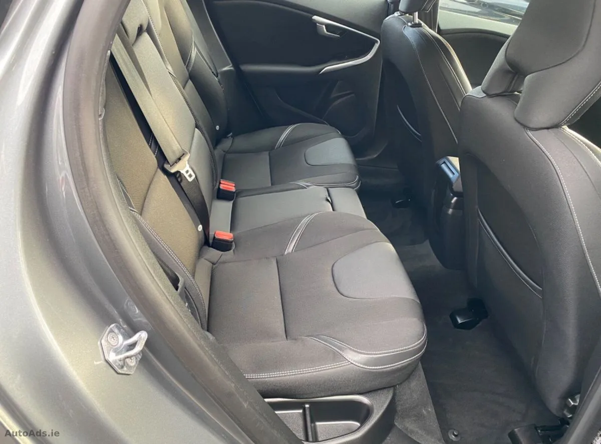 2019 Volvo V40 – photo 20