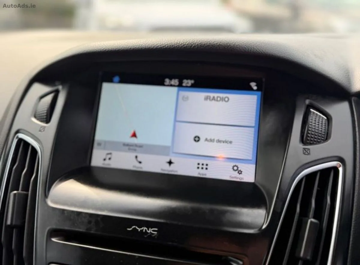 2017 Ford Focus – photo 11