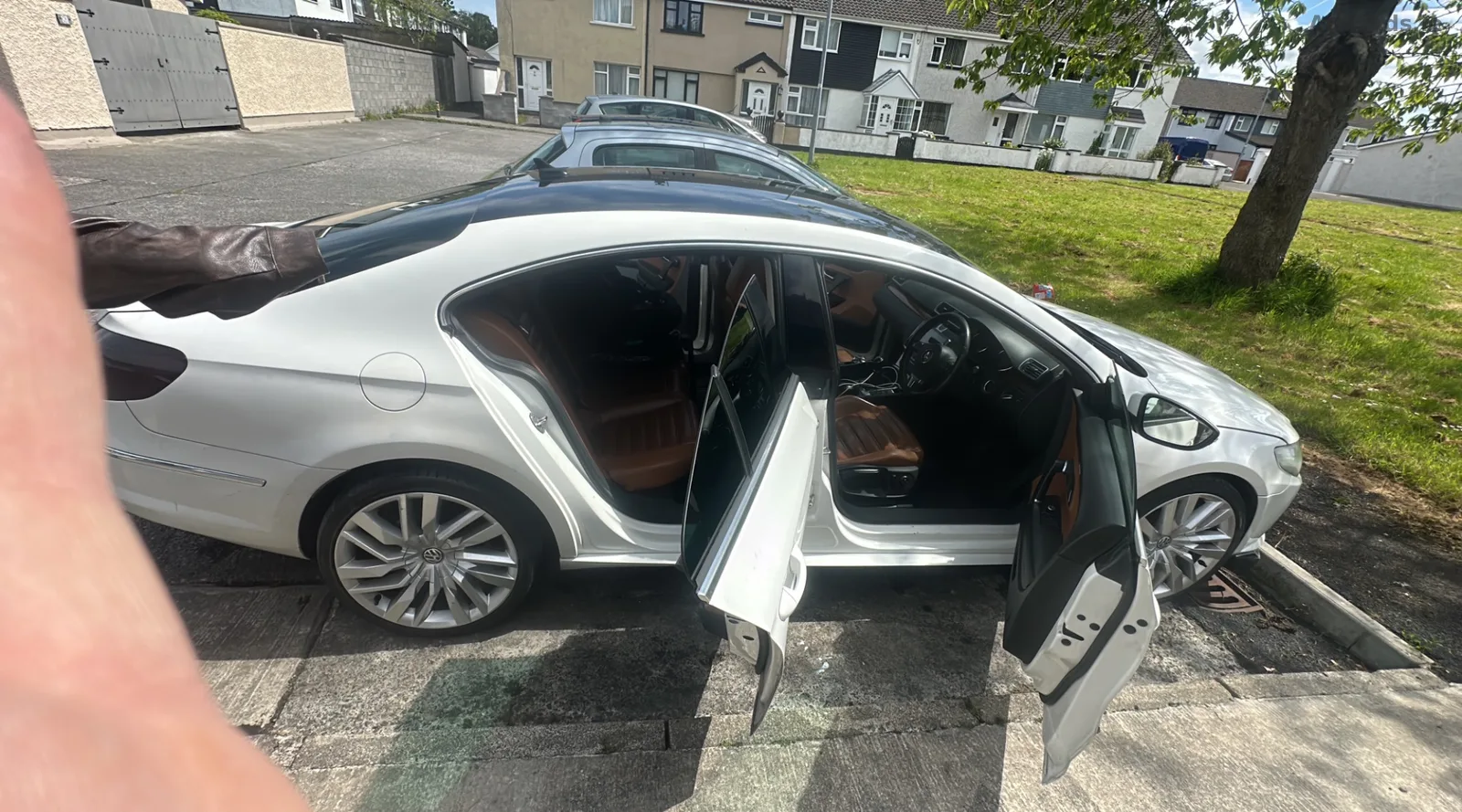 2012 Volkswagen Passat – photo 1