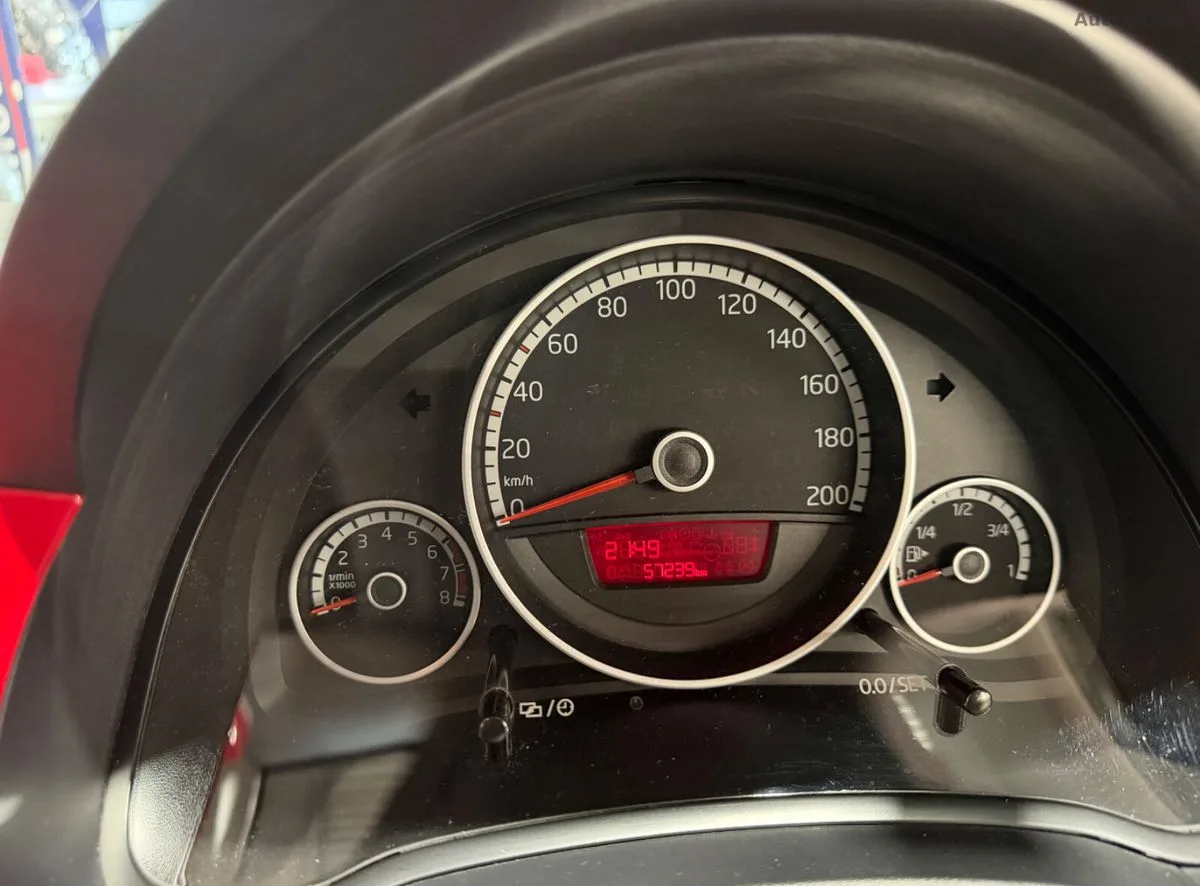 2012 Volkswagen up! – photo 17