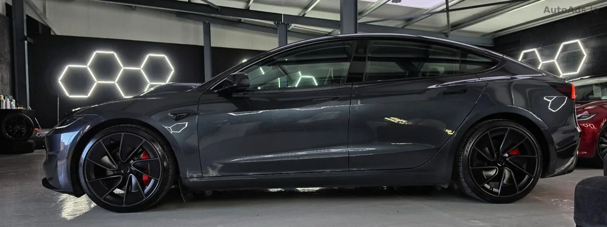 2024 Tesla Model 3 – photo 17