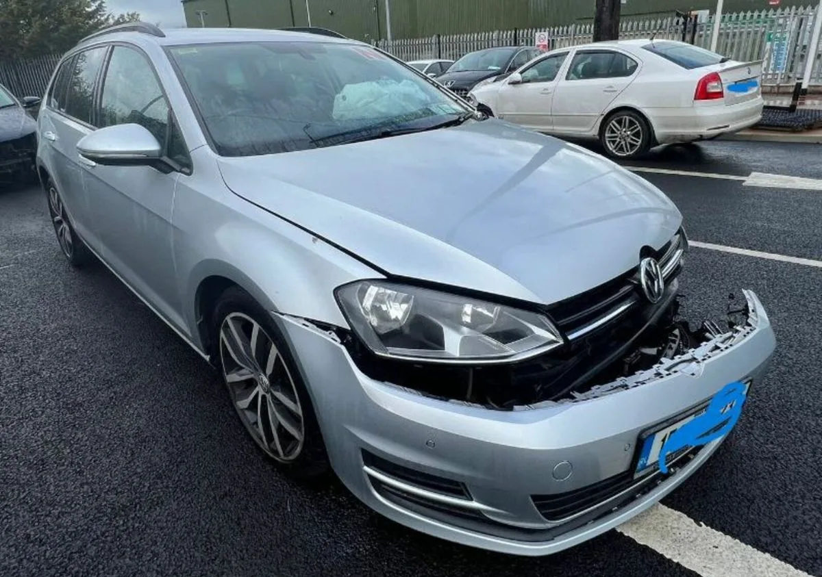 15 VOLKSWAGEN GOLF Breaking only