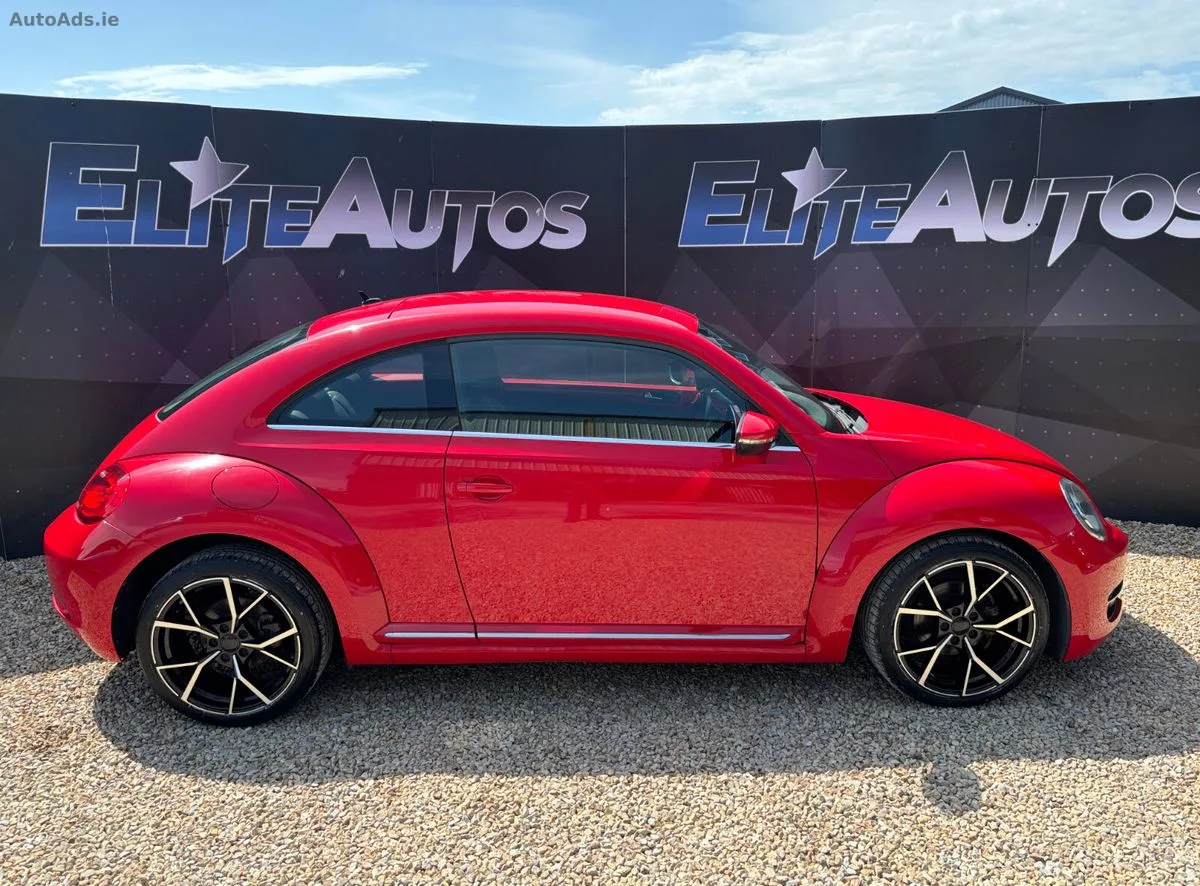 2012 Volkswagen Beetle – photo 5