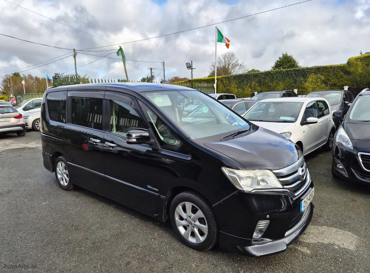 2013 Nissan Serena