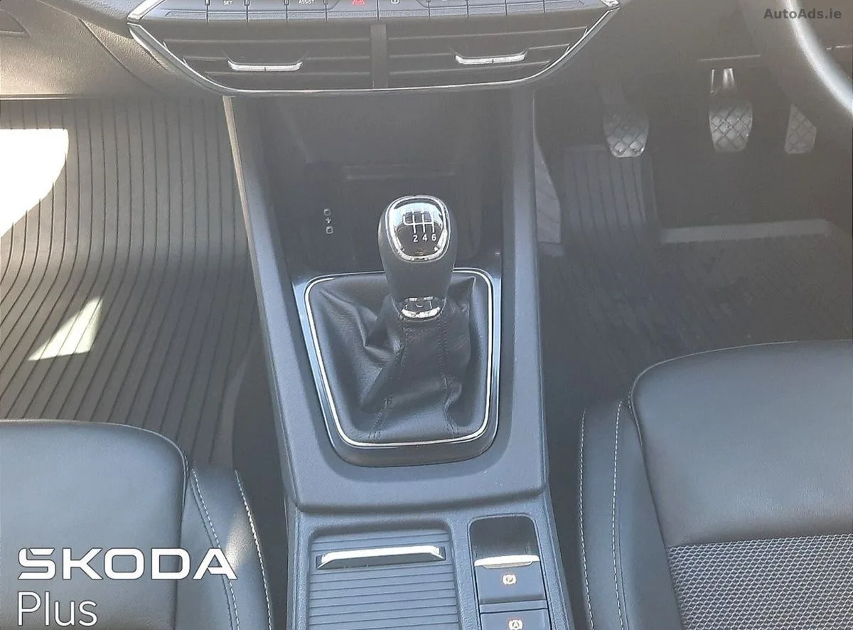 2023 Skoda Octavia – photo 12