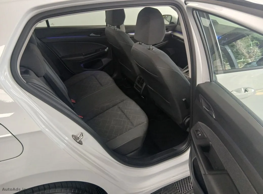 2023 Volkswagen Golf – photo 6