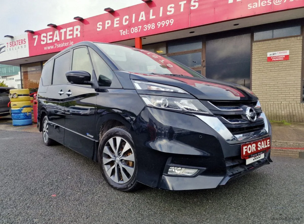 2017 Nissan Serena – photo 3