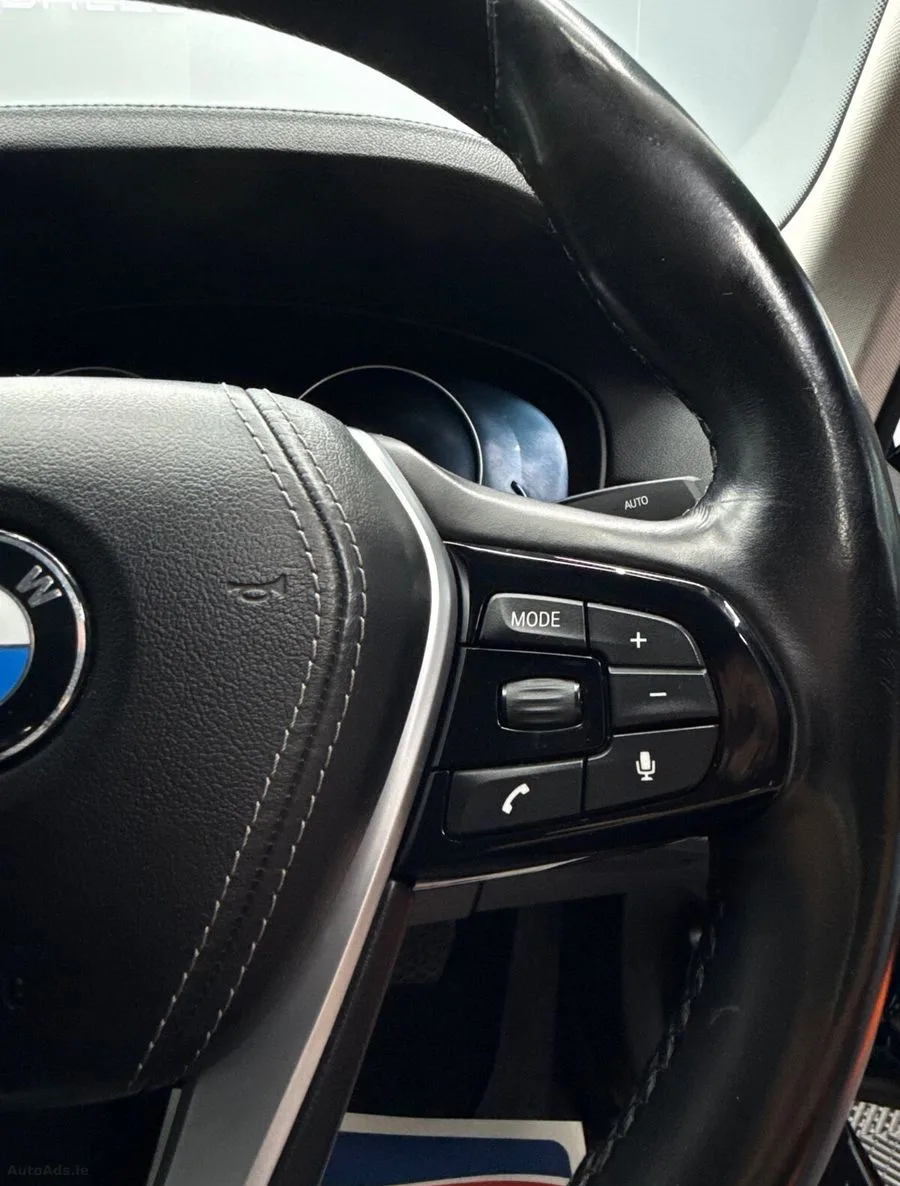 2018 BMW 5-Series – photo 11