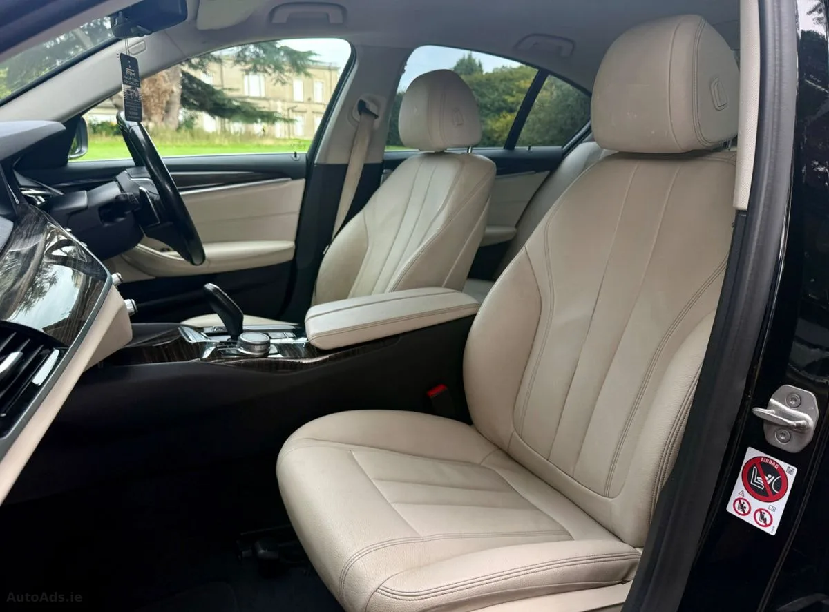 2017 BMW 5-Series – photo 14