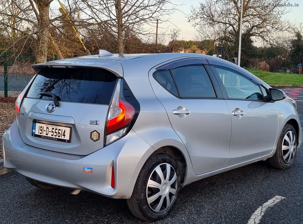2019 Toyota Aqua – photo 8