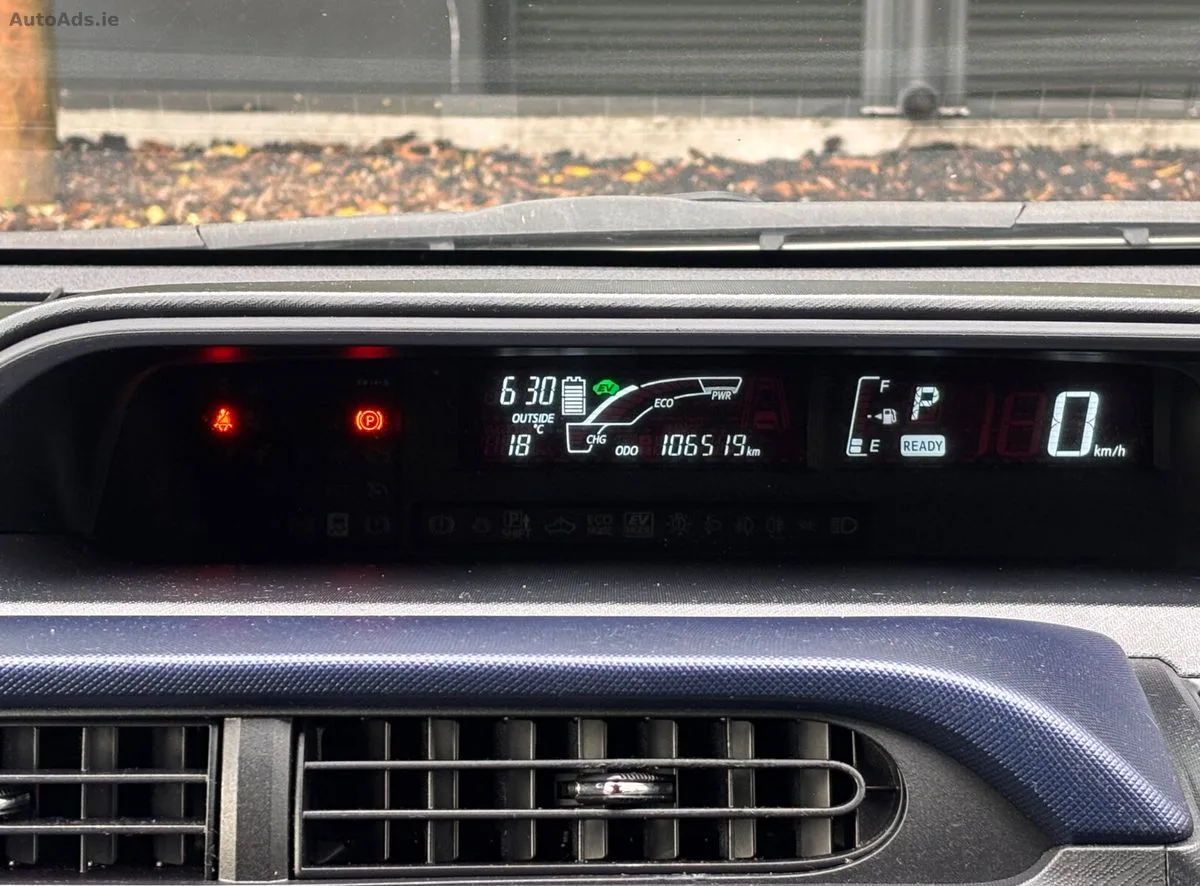 2017 Toyota Aqua – photo 17