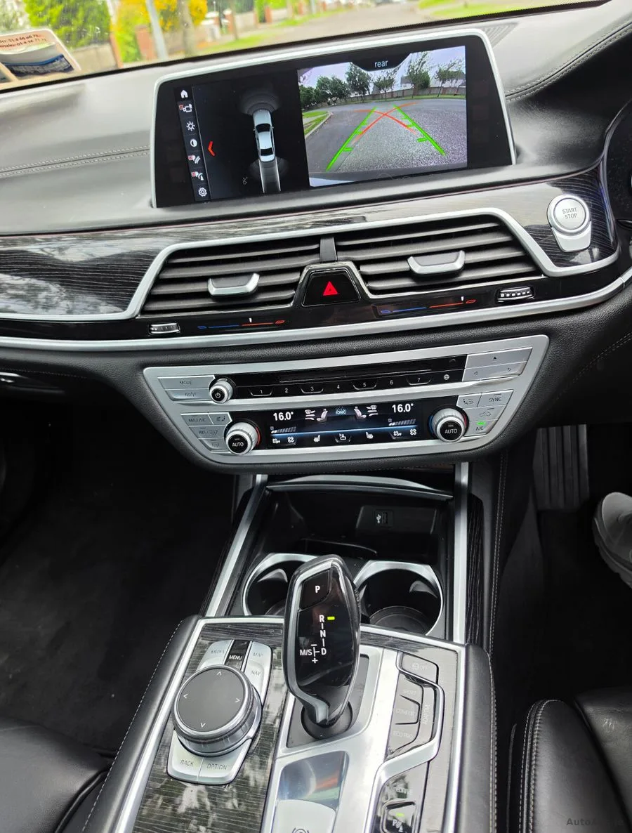 2018 BMW 7-Series – photo 18