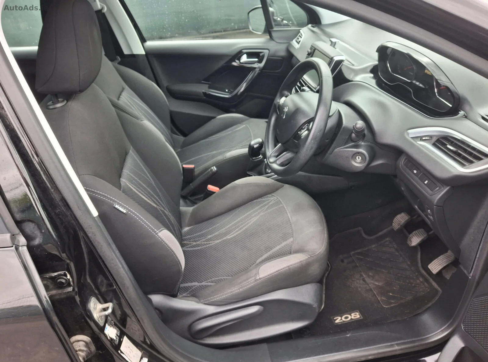 2015 Peugeot 208 – photo 10