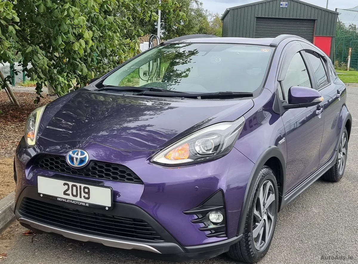 2019 Toyota Aqua – photo 2