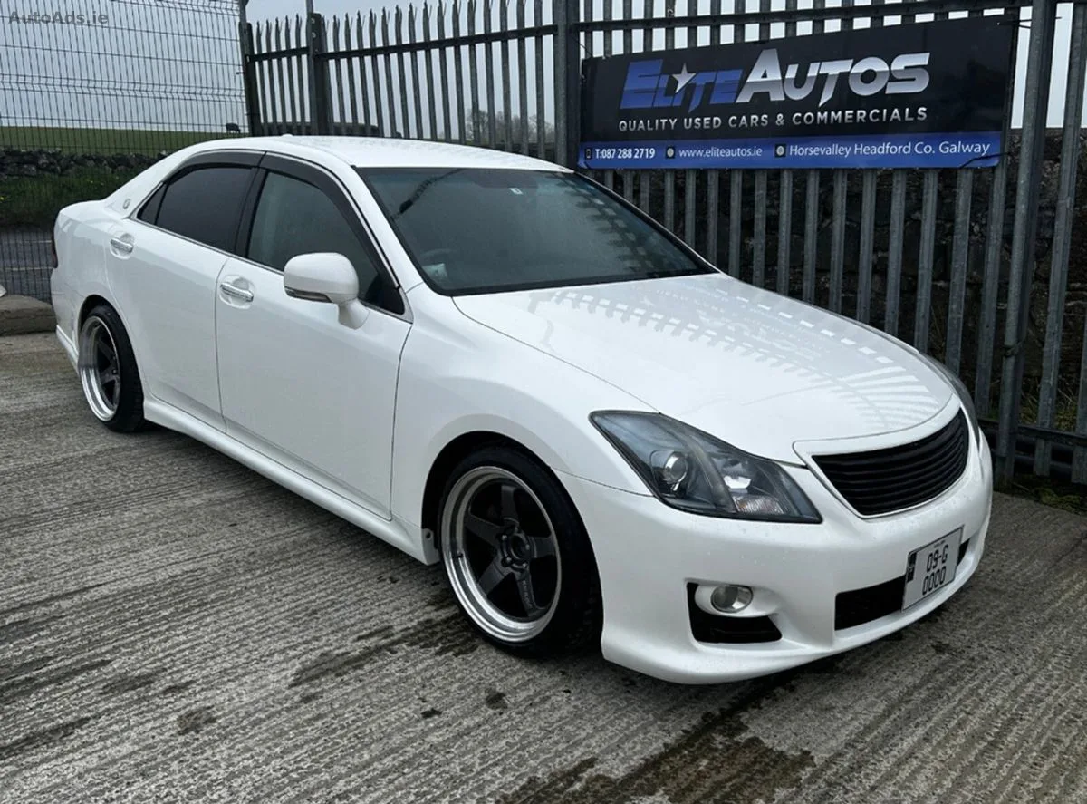 2009 Toyota Crown – photo 4