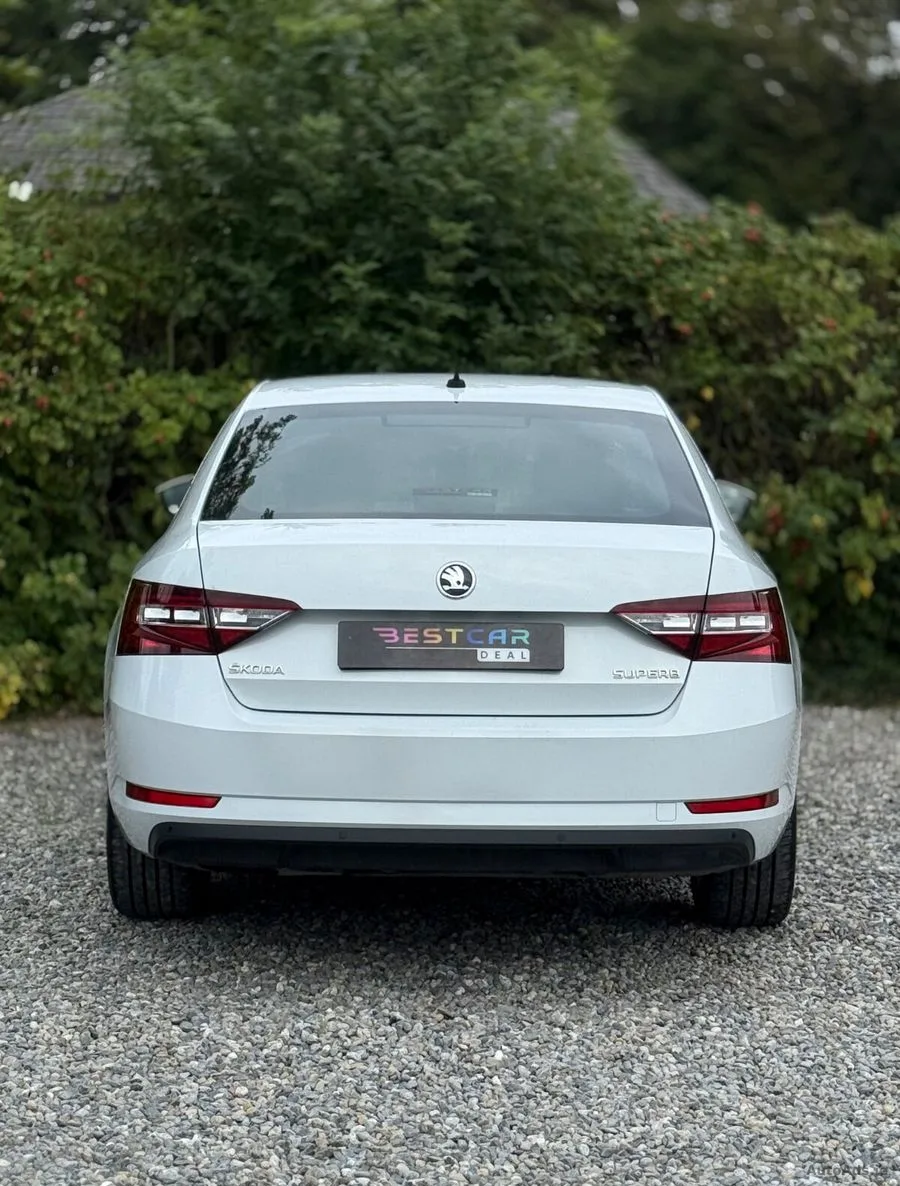 2018 Skoda Superb – photo 12