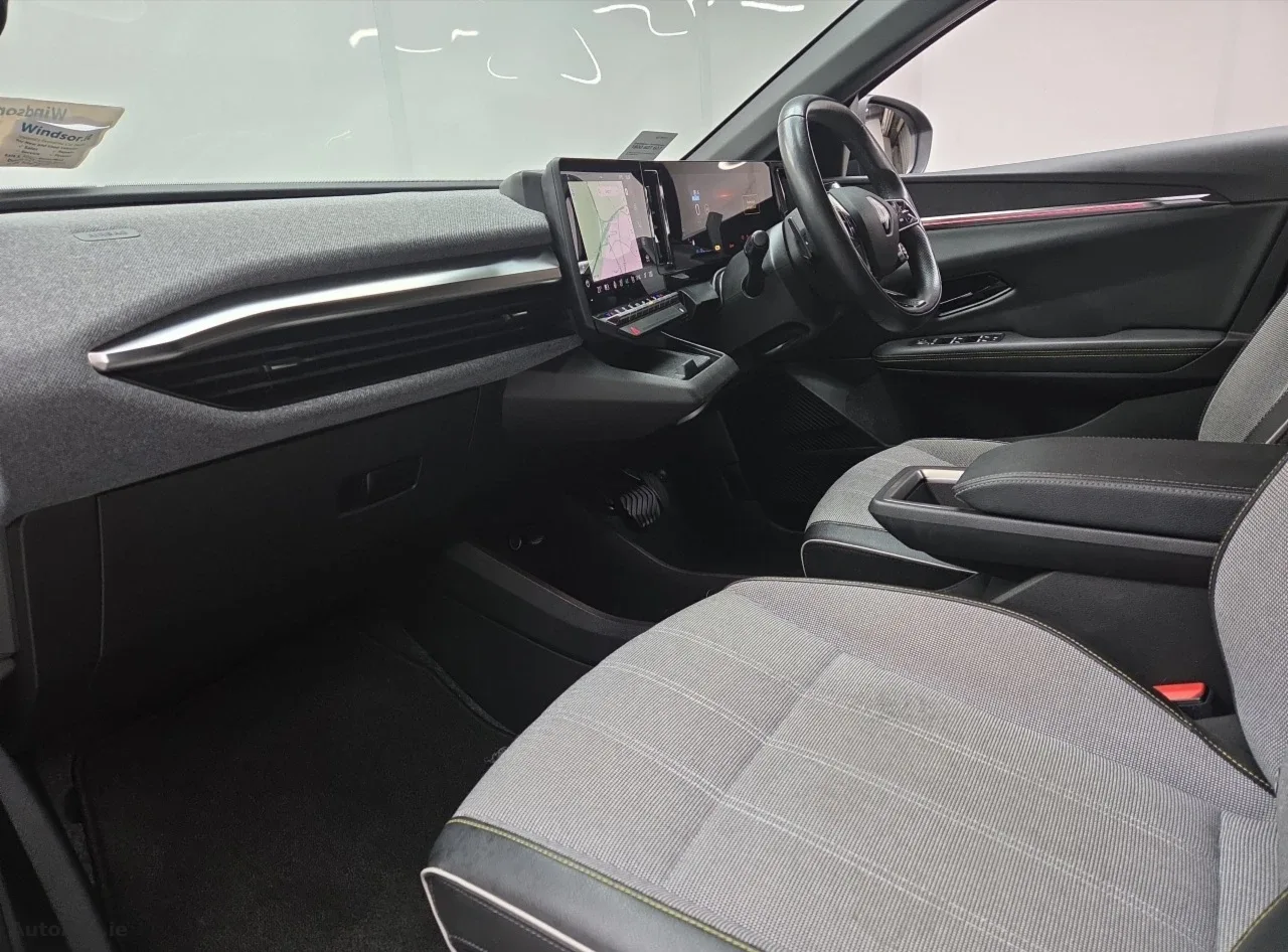 2023 Renault Megane E-Tech – photo 4