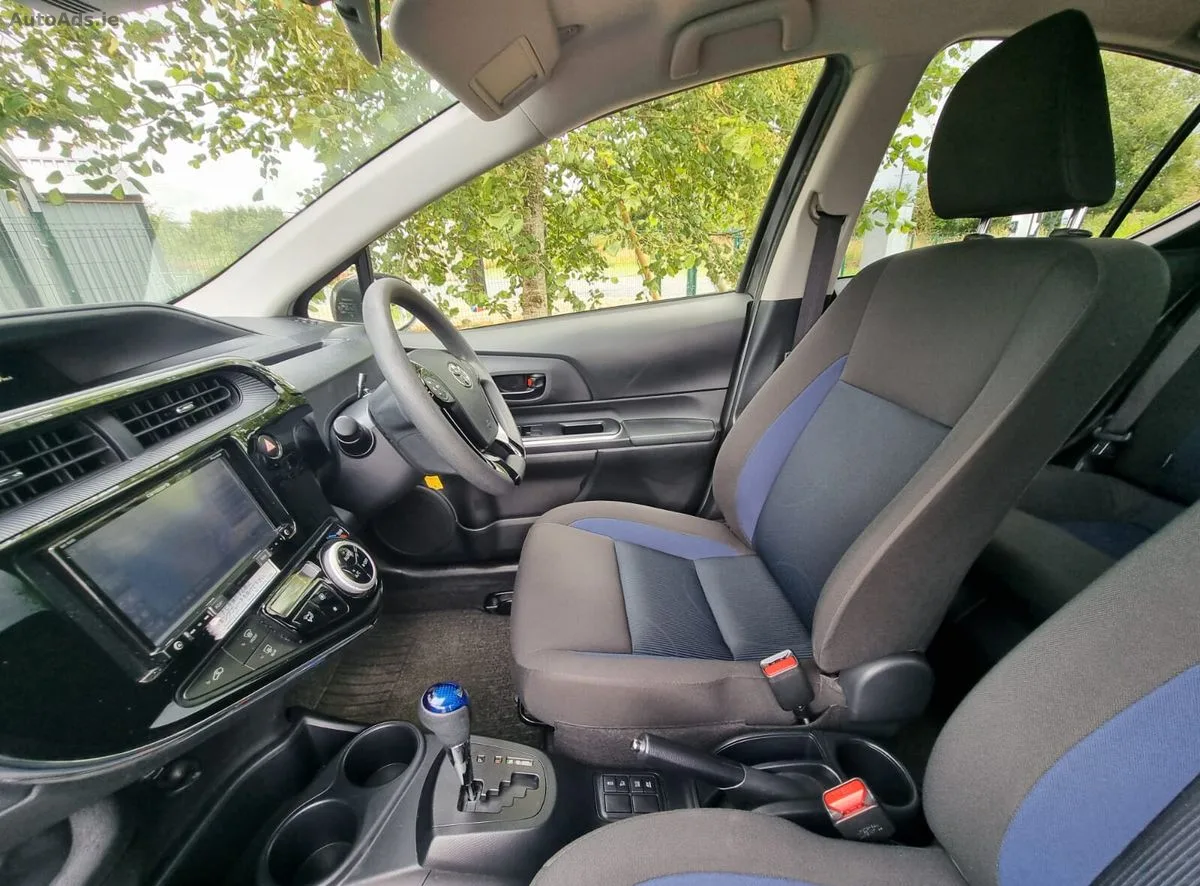 2019 Toyota Aqua – photo 16