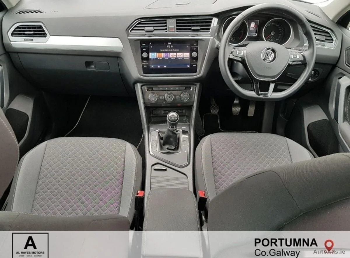 2018 Volkswagen Tiguan – photo 2