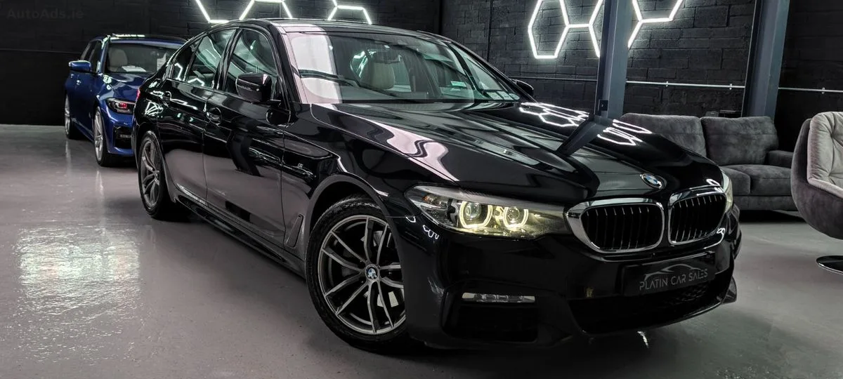 2017 BMW 5-Series – photo 2