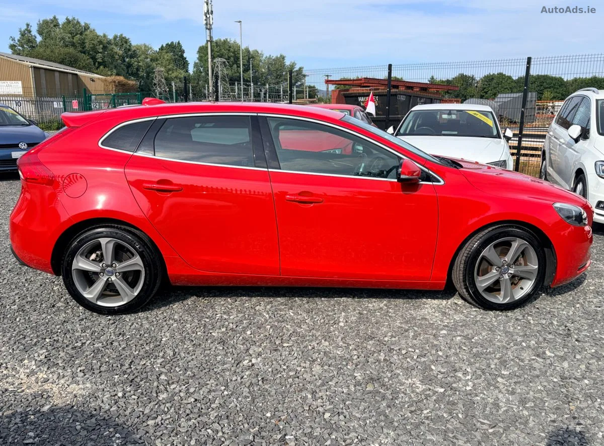 2015 Volvo V40 – photo 2