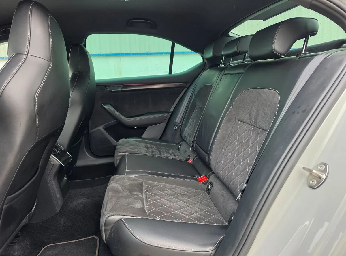 2022 Skoda Superb – photo 20