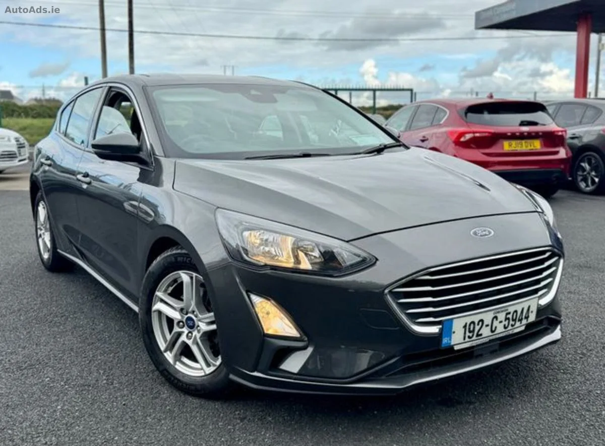 2019 Ford Focus – photo 2