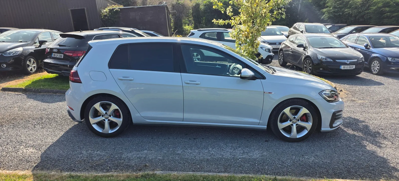 2017 Volkswagen Golf – photo 2