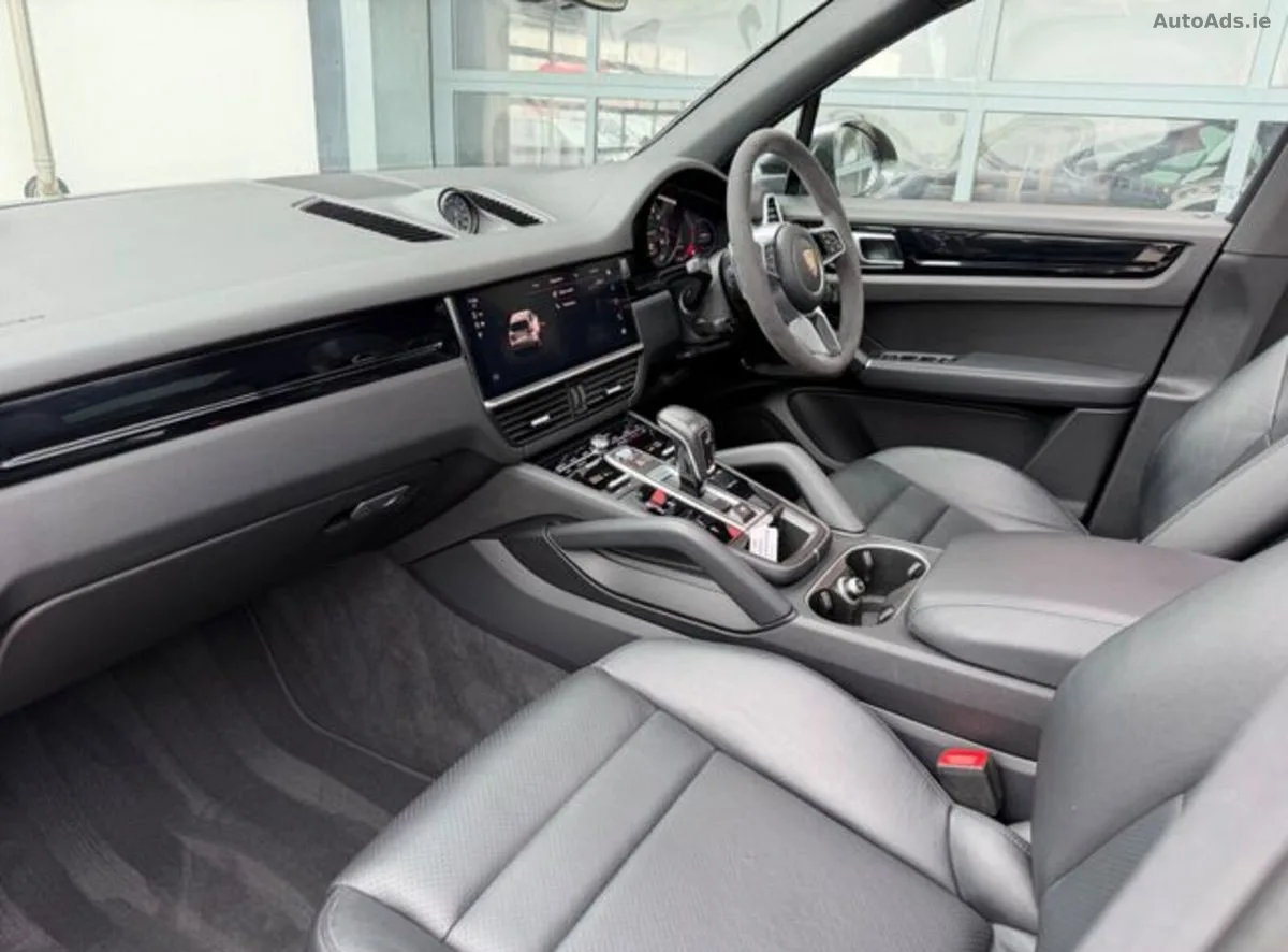2023 Porsche Cayenne – photo 11