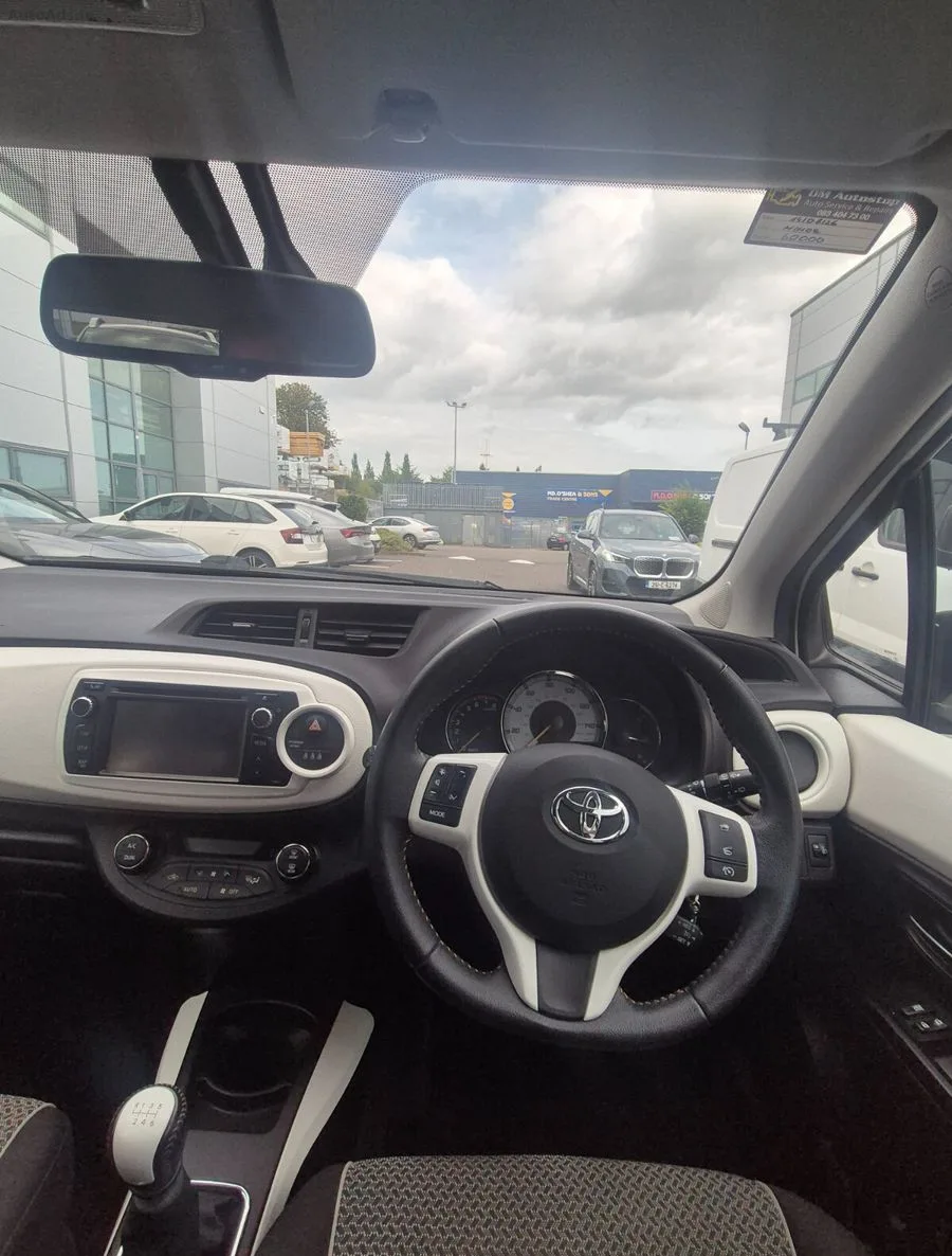 2014 Toyota Yaris – photo 20
