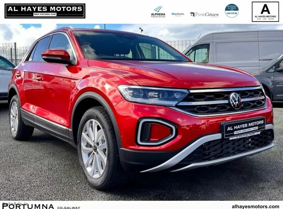 2023 Volkswagen T-Roc – photo 1
