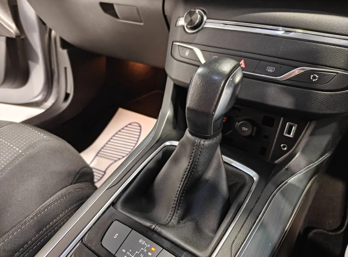 2016 Peugeot 308 – photo 9