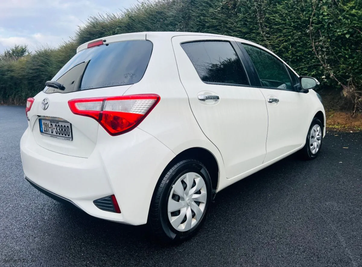 2020 Toyota Vitz – photo 8