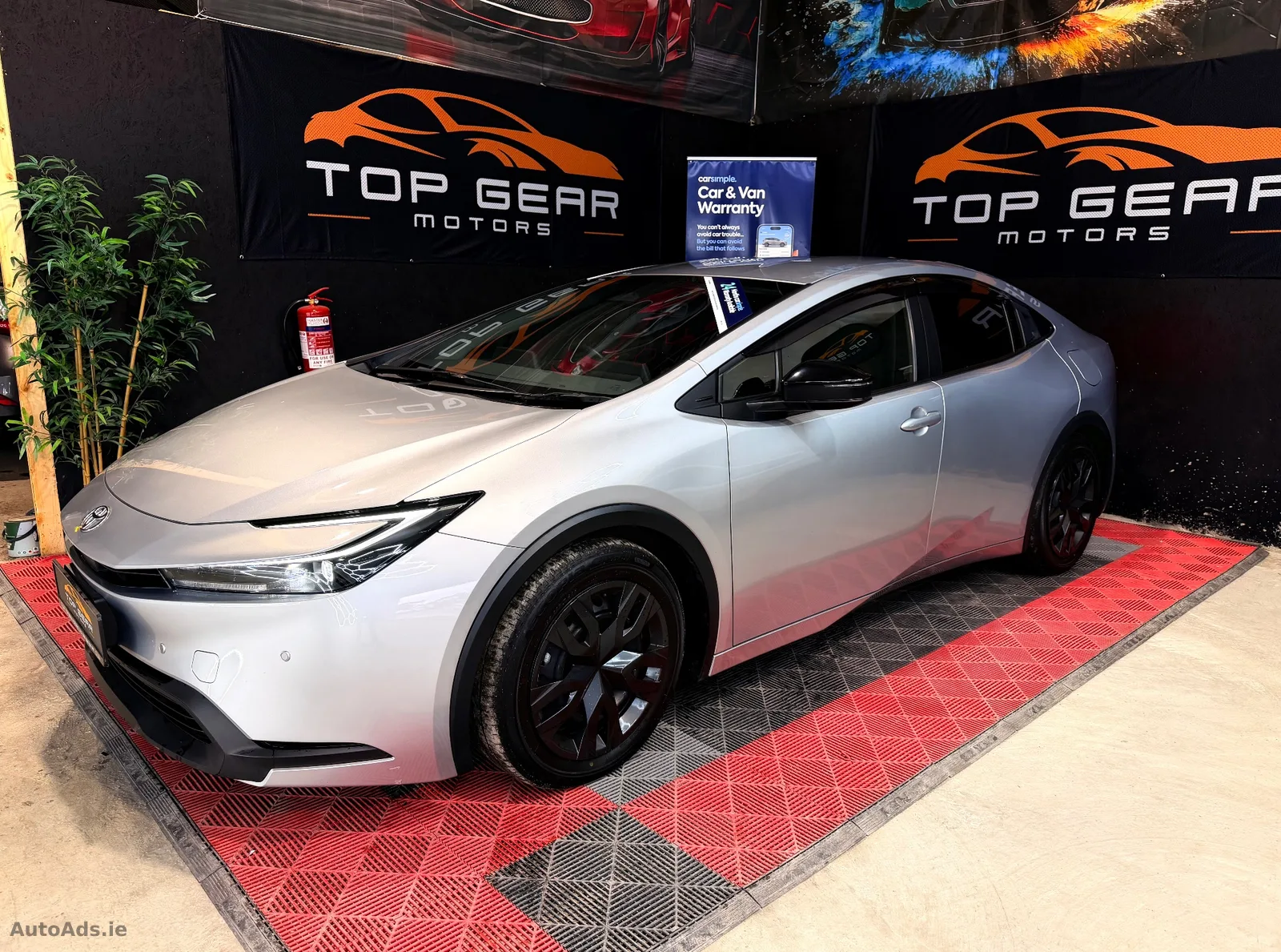 2023 Toyota Prius – photo 4
