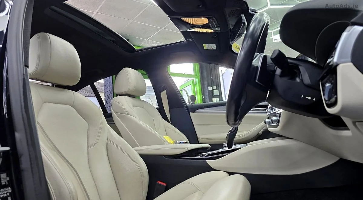 2020 BMW 5-Series – photo 17