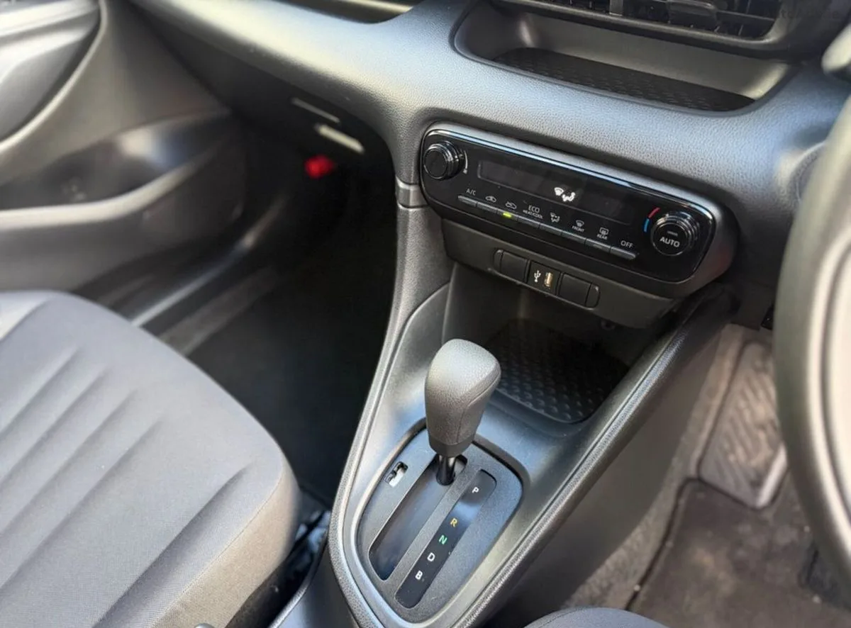 2020 Toyota Yaris – photo 12