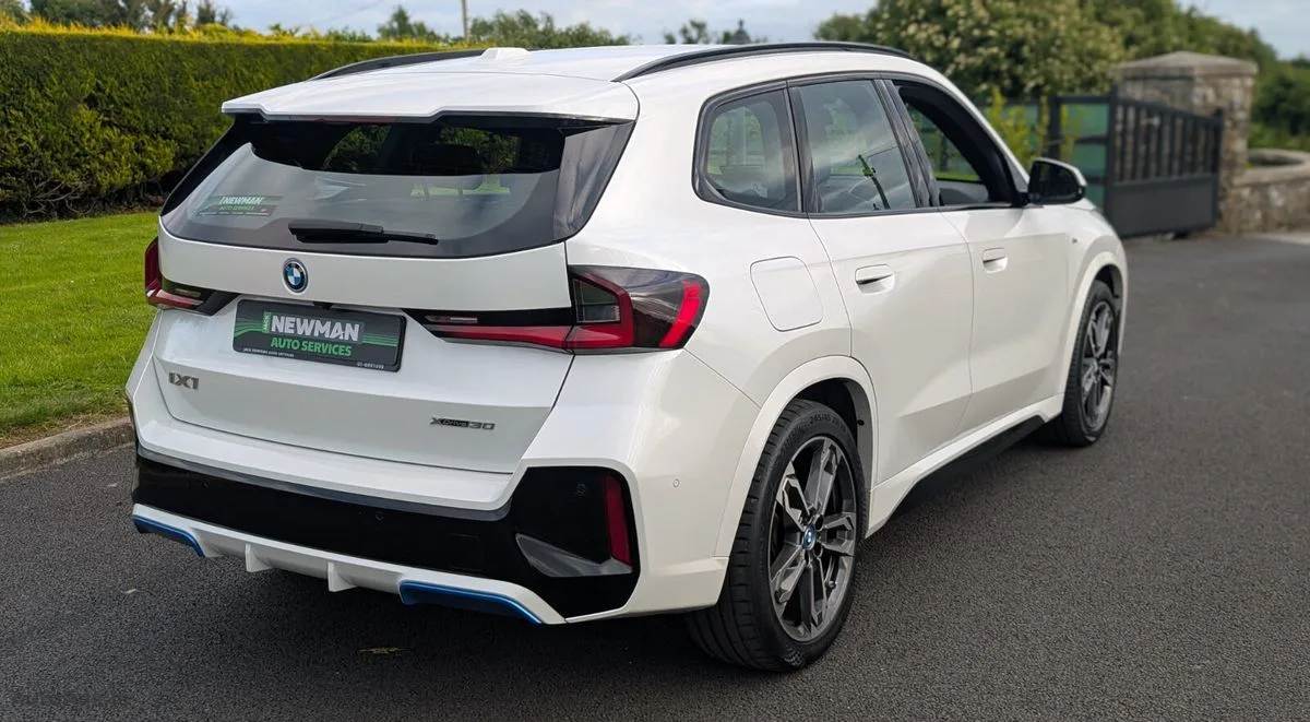 2023 BMW iX1 – photo 15